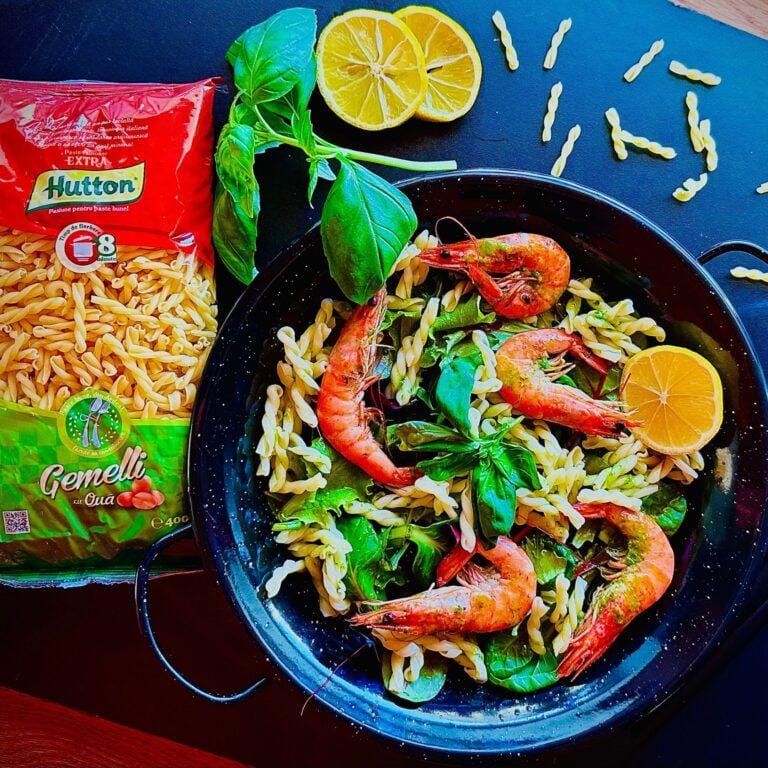 Gemelli cu creveți și pesto de leurdă