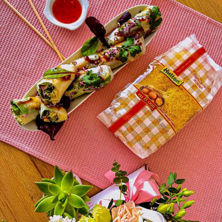 Rulouri de primăvară vietnameze