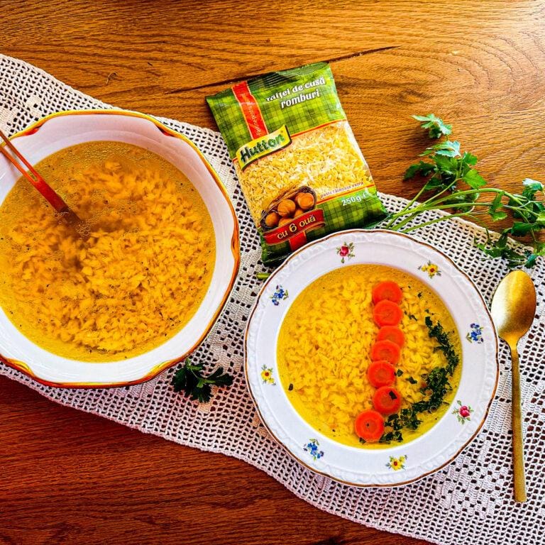 Supă de pui cu tăiței Hutton