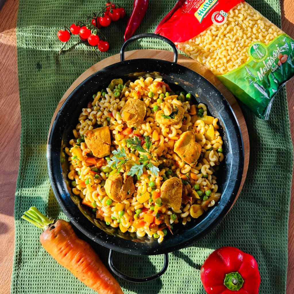 Curry cu pui si paste